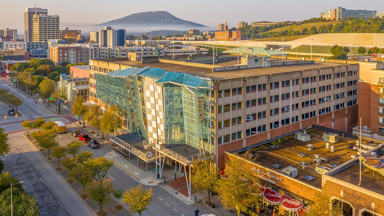 Discover life in Chattanooga